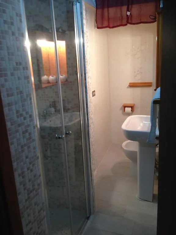 Queen Carolina'S Homes - Apartments In Old Town Napoli Tatil Evi