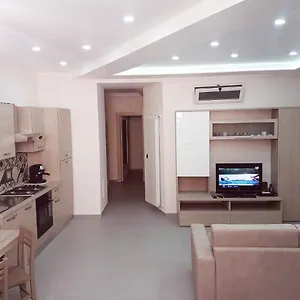  Appartement Street House